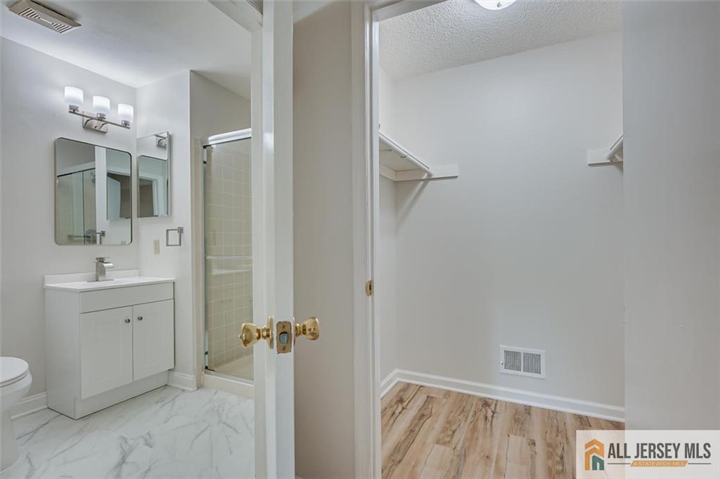 14 Sheffield Court North Brunswick NJ 08902