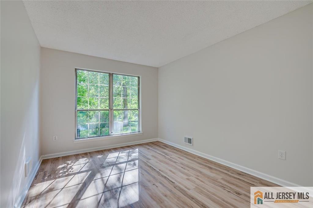 14 Sheffield Court North Brunswick NJ 08902
