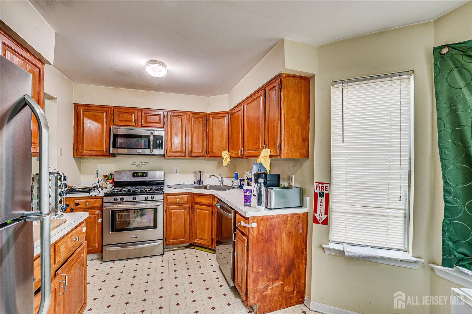 1702 Amanda Court Piscataway NJ 08854