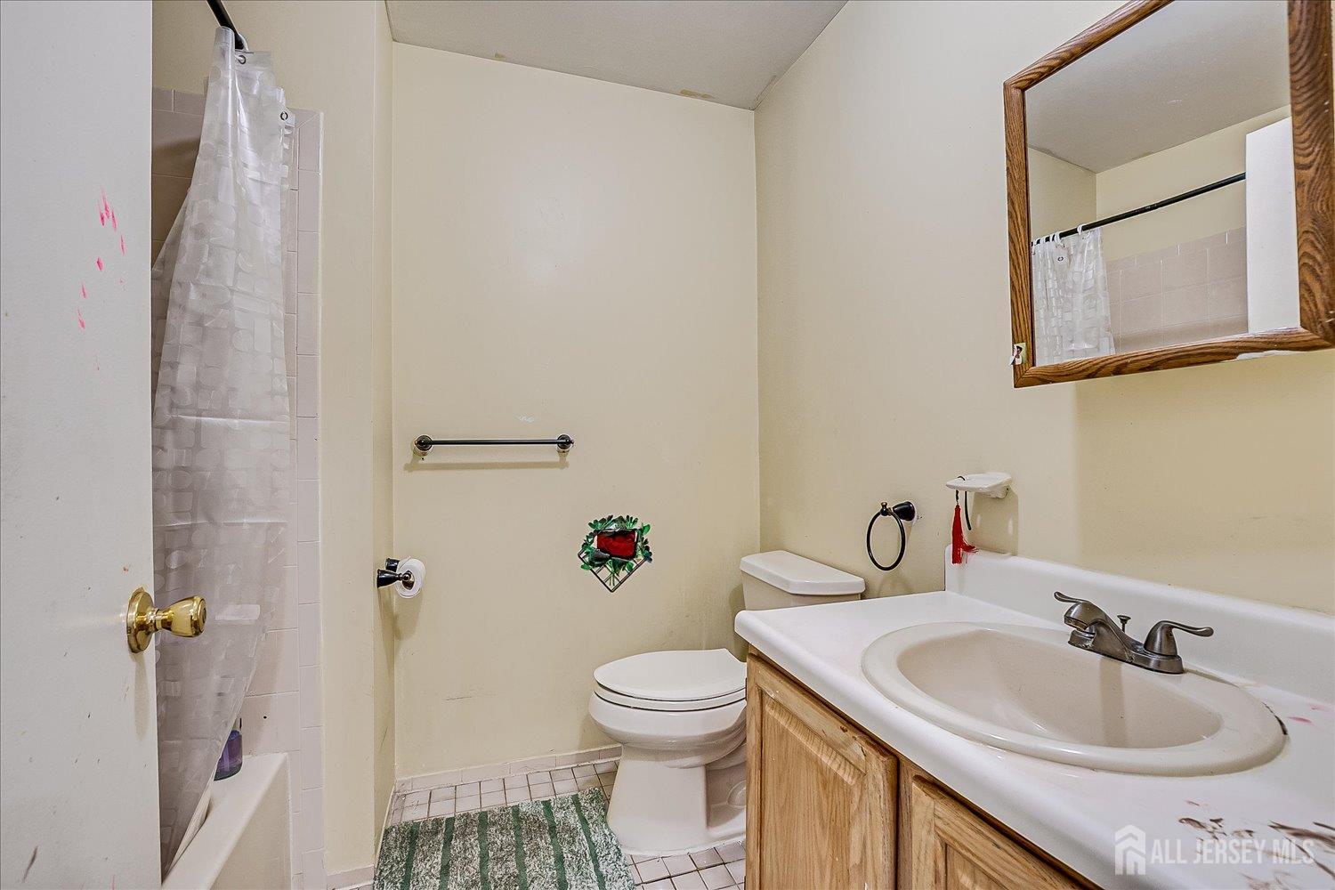 1702 Amanda Court Piscataway NJ 08854