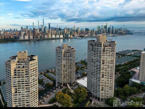 7000 Kennedy Boulevard E Guttenberg NJ 07093