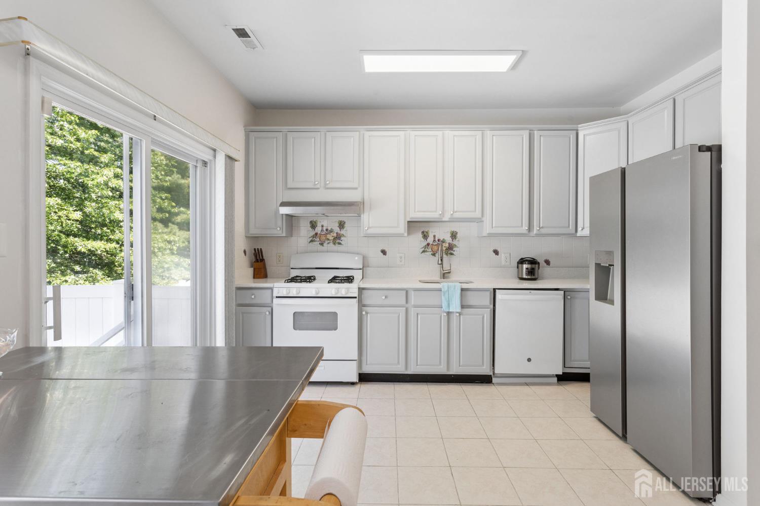1203 Yarrow Circle South Brunswick NJ 08810
