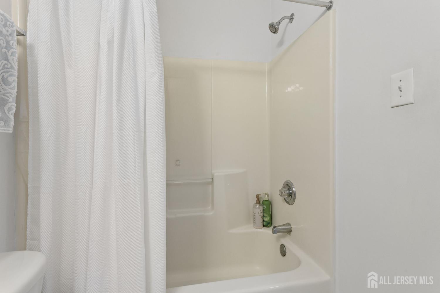 1203 Yarrow Circle South Brunswick NJ 08810