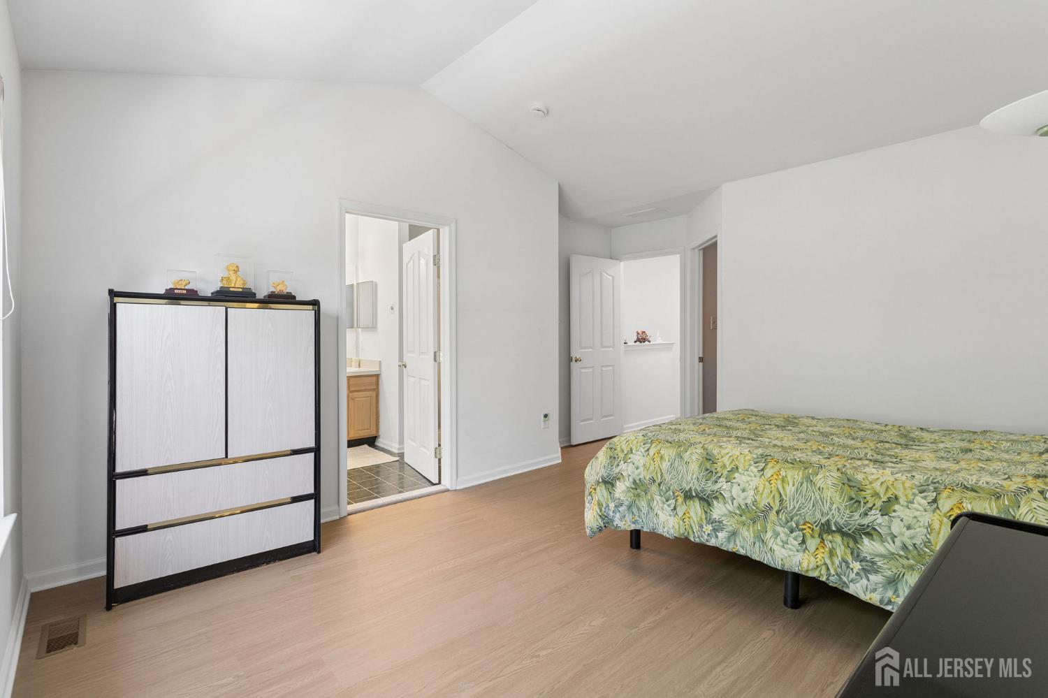 1203 Yarrow Circle South Brunswick NJ 08810
