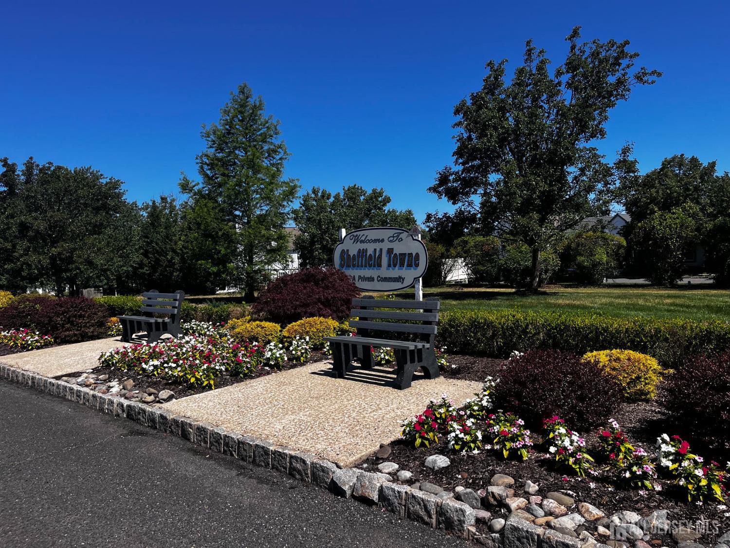 8 Harmony Way Sayreville NJ 08872