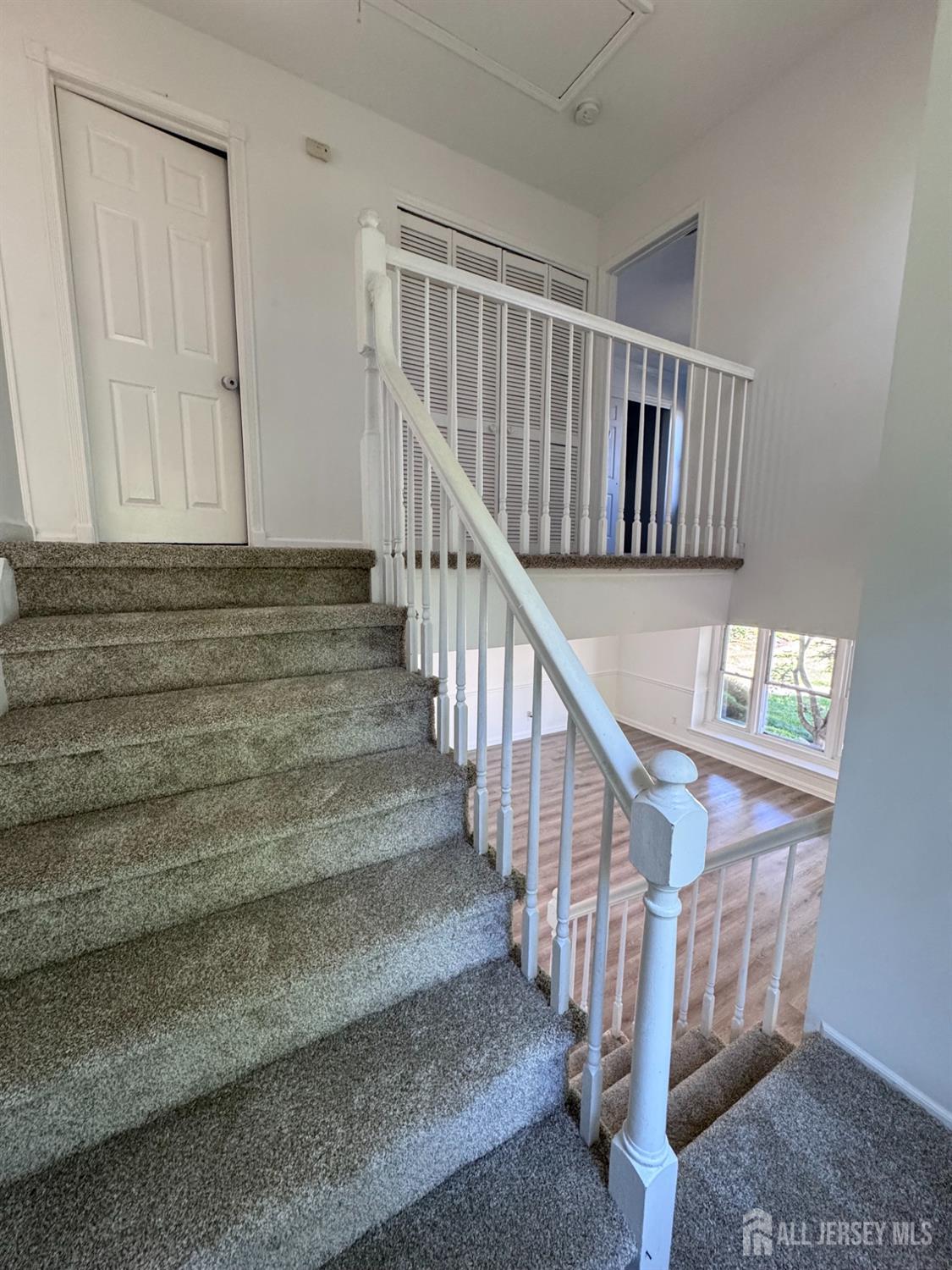8 Harmony Way Sayreville NJ 08872