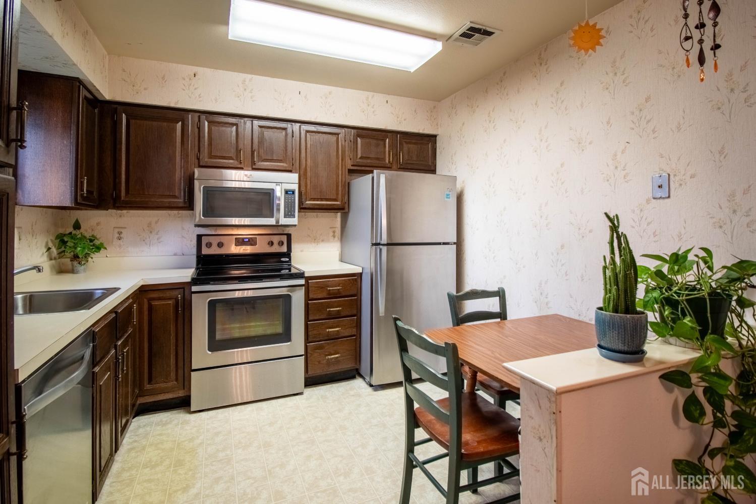 806 Sewell Road Monroe NJ 08831