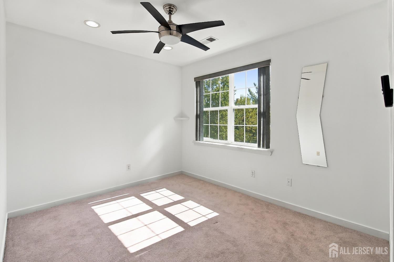 324 Pond Lane Piscataway NJ 08854