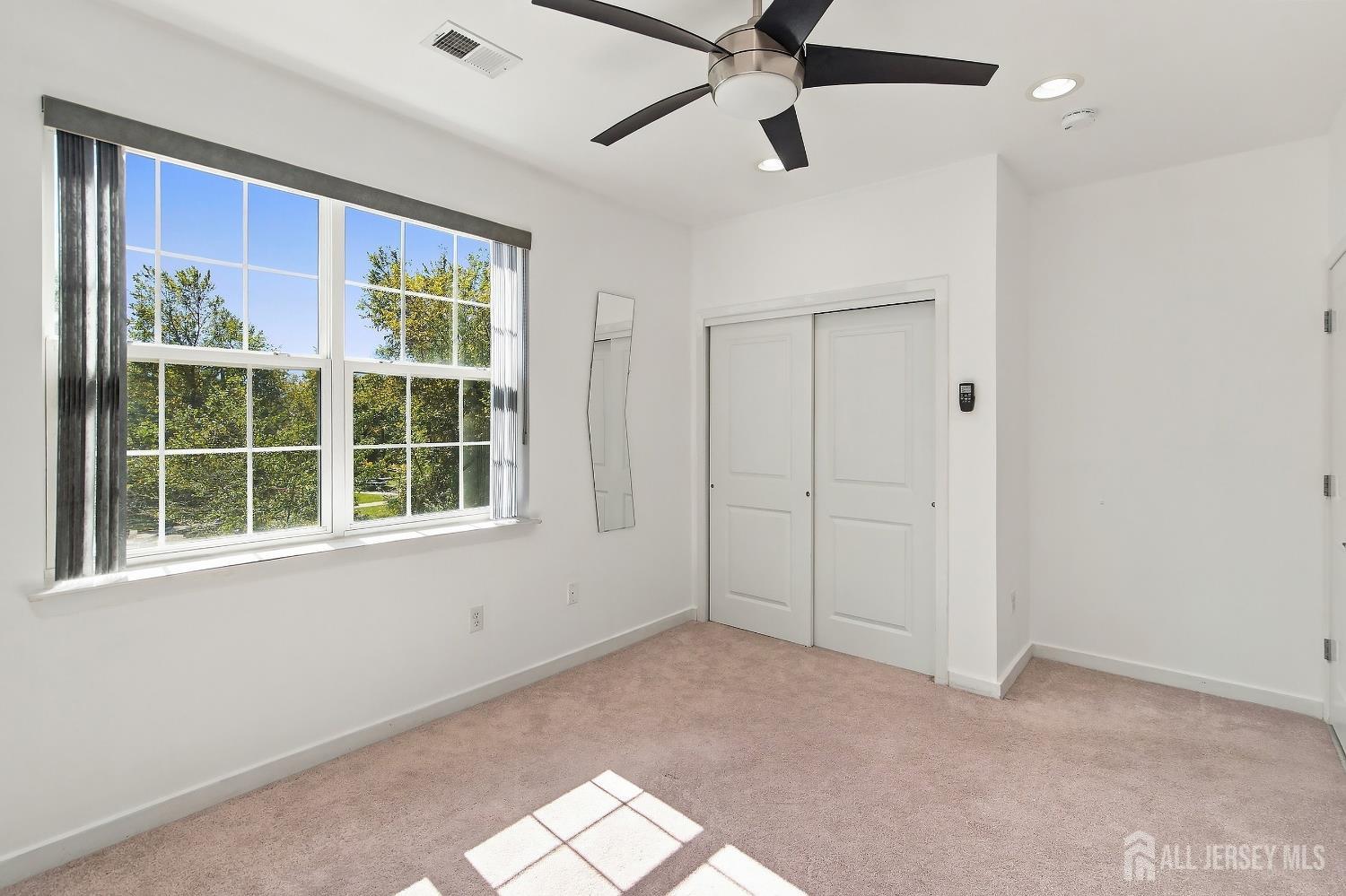 324 Pond Lane Piscataway NJ 08854