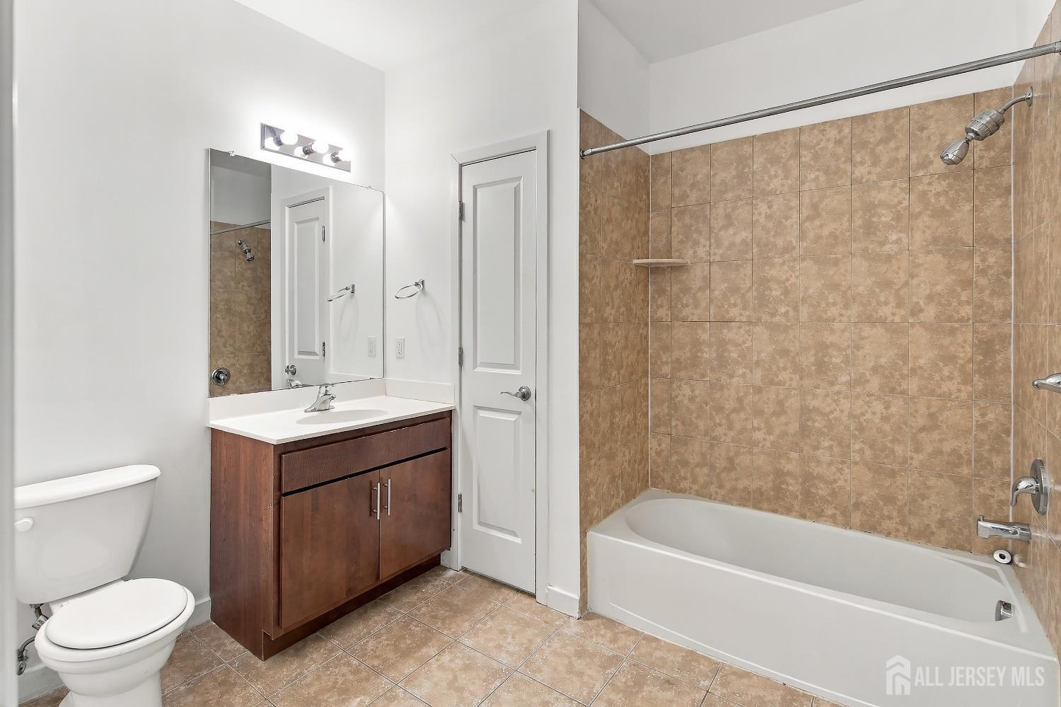 324 Pond Lane Piscataway NJ 08854