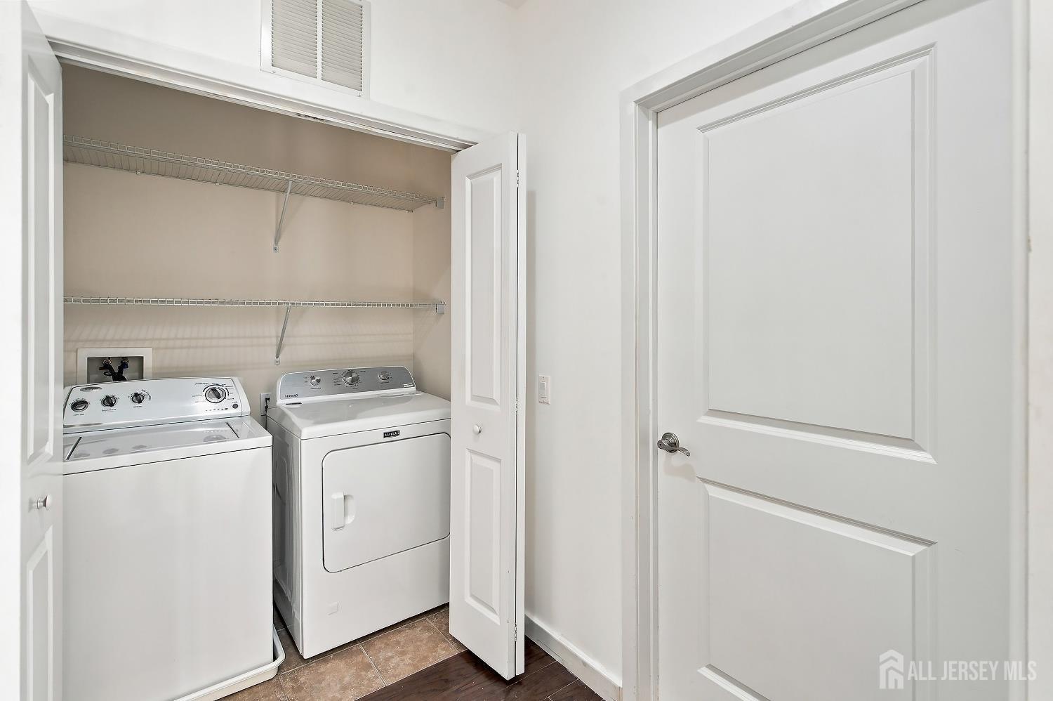 324 Pond Lane Piscataway NJ 08854