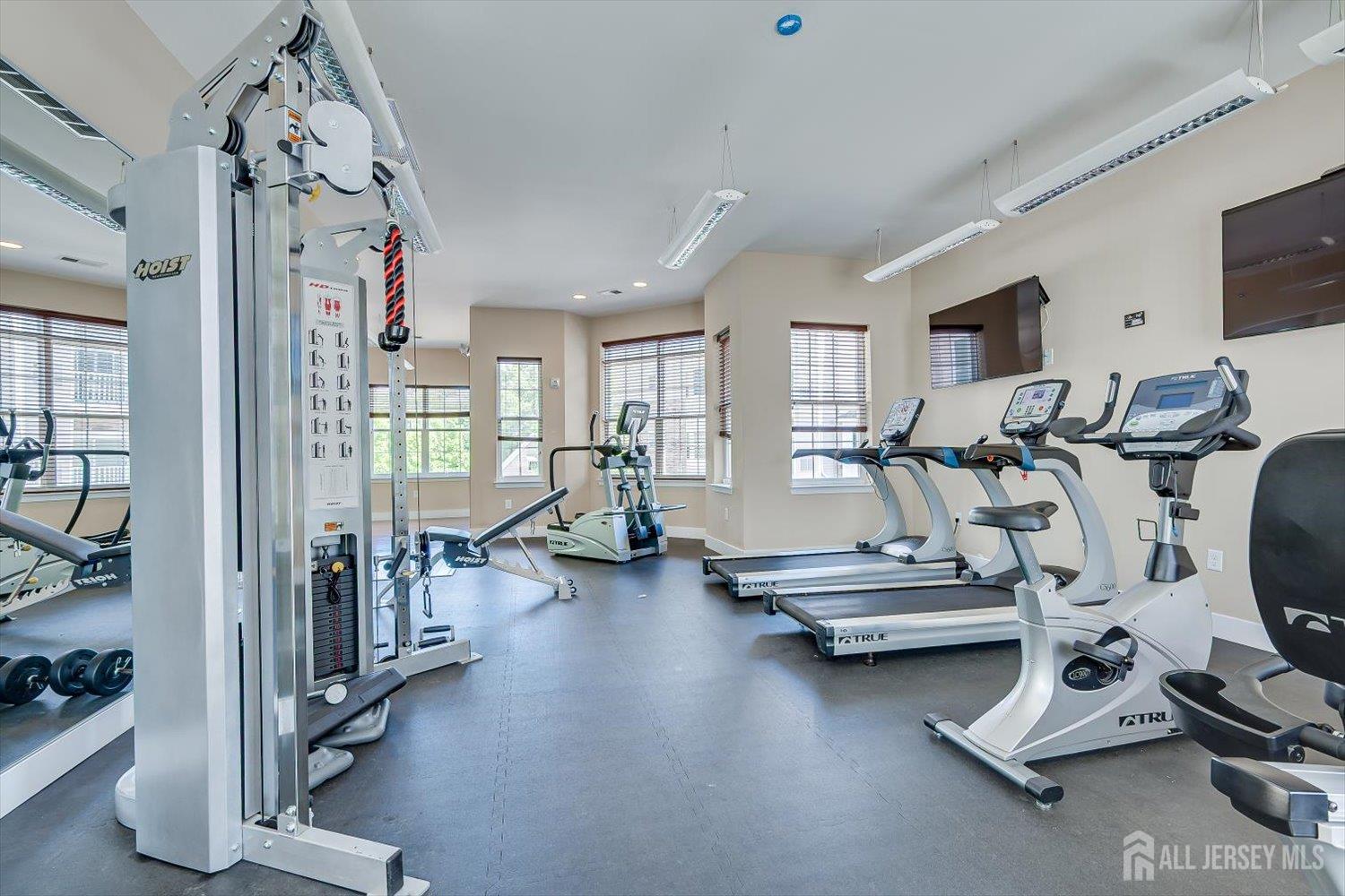 324 Pond Lane Piscataway NJ 08854