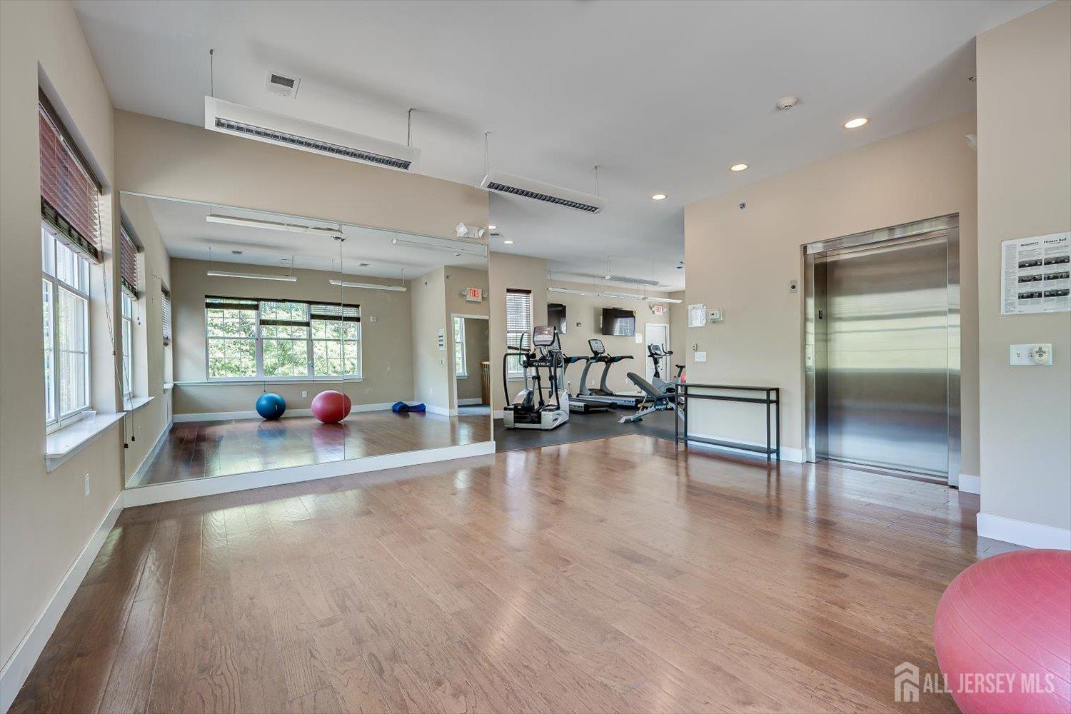 324 Pond Lane Piscataway NJ 08854