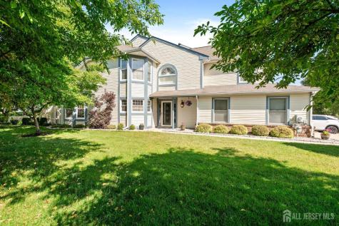 7 Endsleigh Place Robbinsville NJ 08691