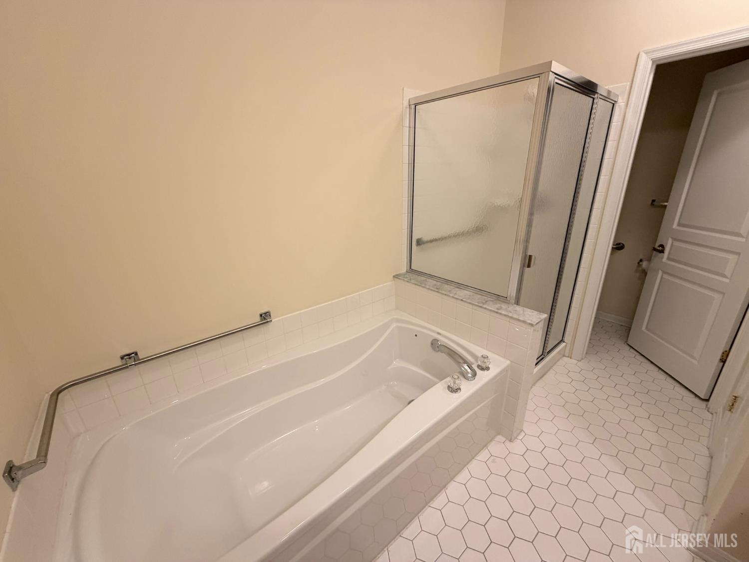 556 NE Harrier Drive Monroe NJ 08831