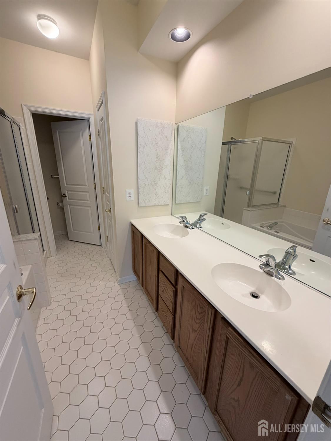 556 NE Harrier Drive Monroe NJ 08831