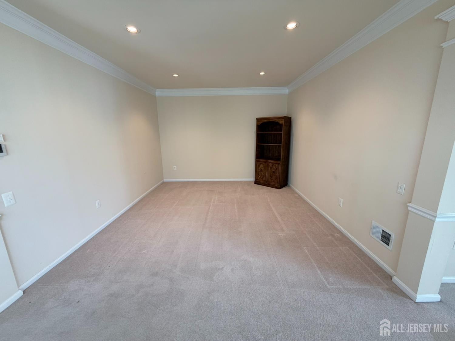 556 NE Harrier Drive Monroe NJ 08831