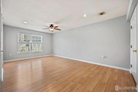 189 Sunshine Drive Piscataway NJ 08854