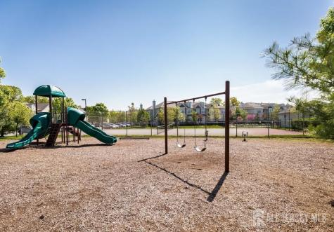 189 Sunshine Drive Piscataway NJ 08854