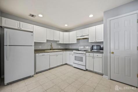 189 Sunshine Drive Piscataway NJ 08854