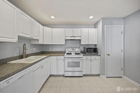189 Sunshine Drive Piscataway NJ 08854