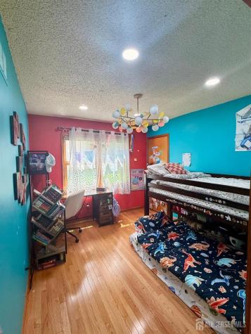 8 Teaberry Drive Edison NJ 08820