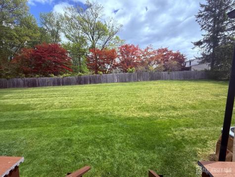 8 Teaberry Drive Edison NJ 08820
