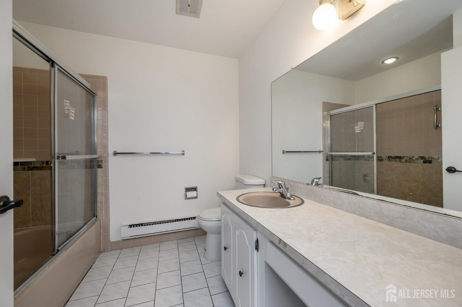 1270-B Argyll Circle Lakewood NJ 08701