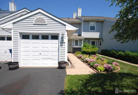 37 Upperbrook Court Sayreville NJ 08859