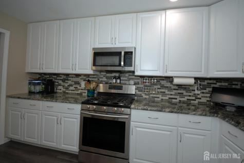 37 Upperbrook Court Sayreville NJ 08859