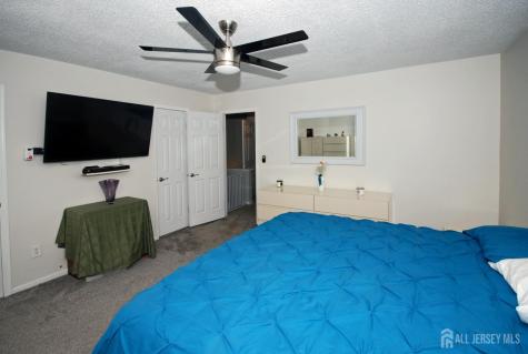 37 Upperbrook Court Sayreville NJ 08859