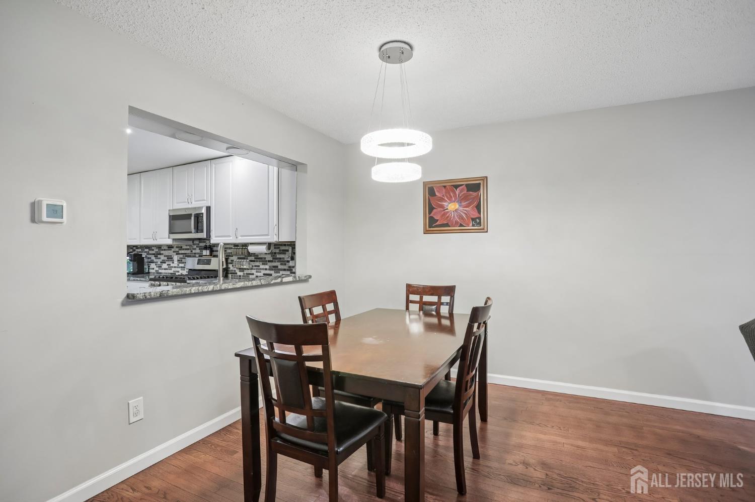 37 Upperbrook Court Sayreville NJ 08859