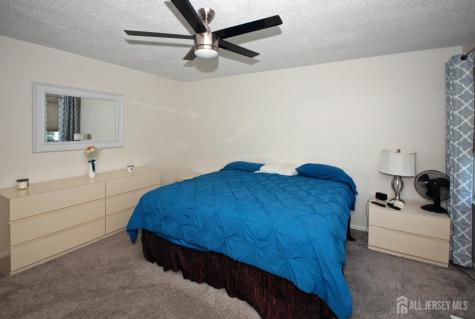 37 Upperbrook Court Sayreville NJ 08859