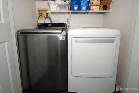 37 Upperbrook Court Sayreville NJ 08859
