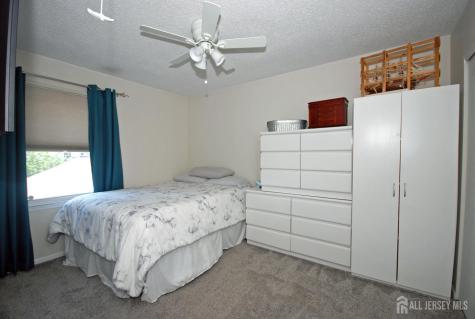37 Upperbrook Court Sayreville NJ 08859