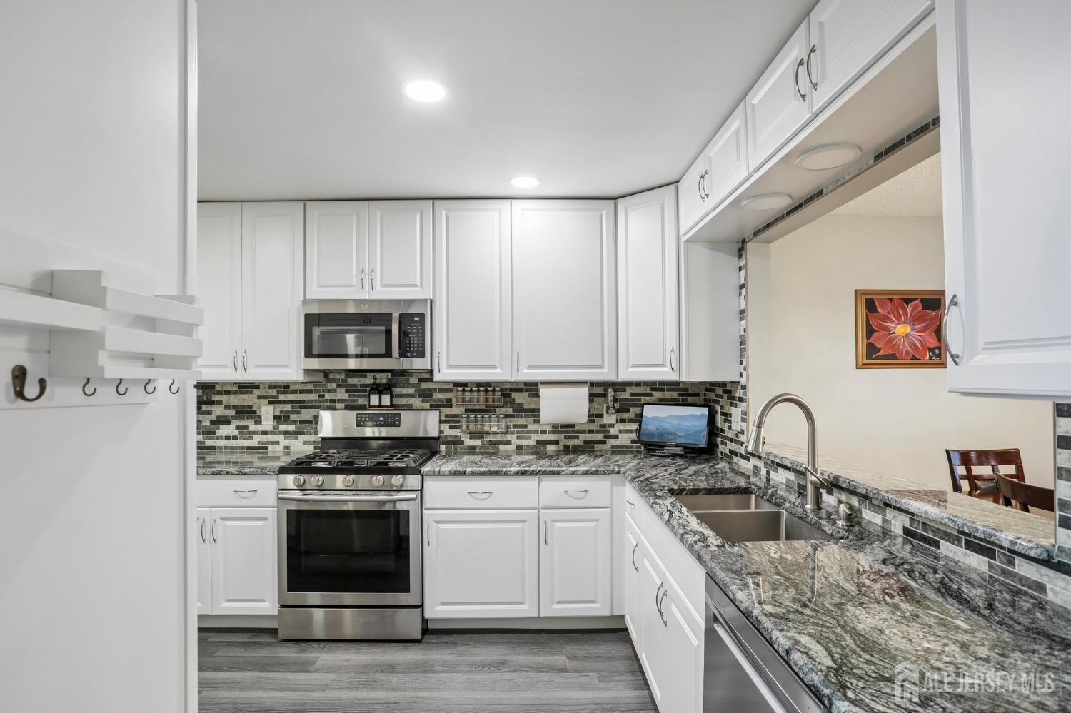 37 Upperbrook Court Sayreville NJ 08859