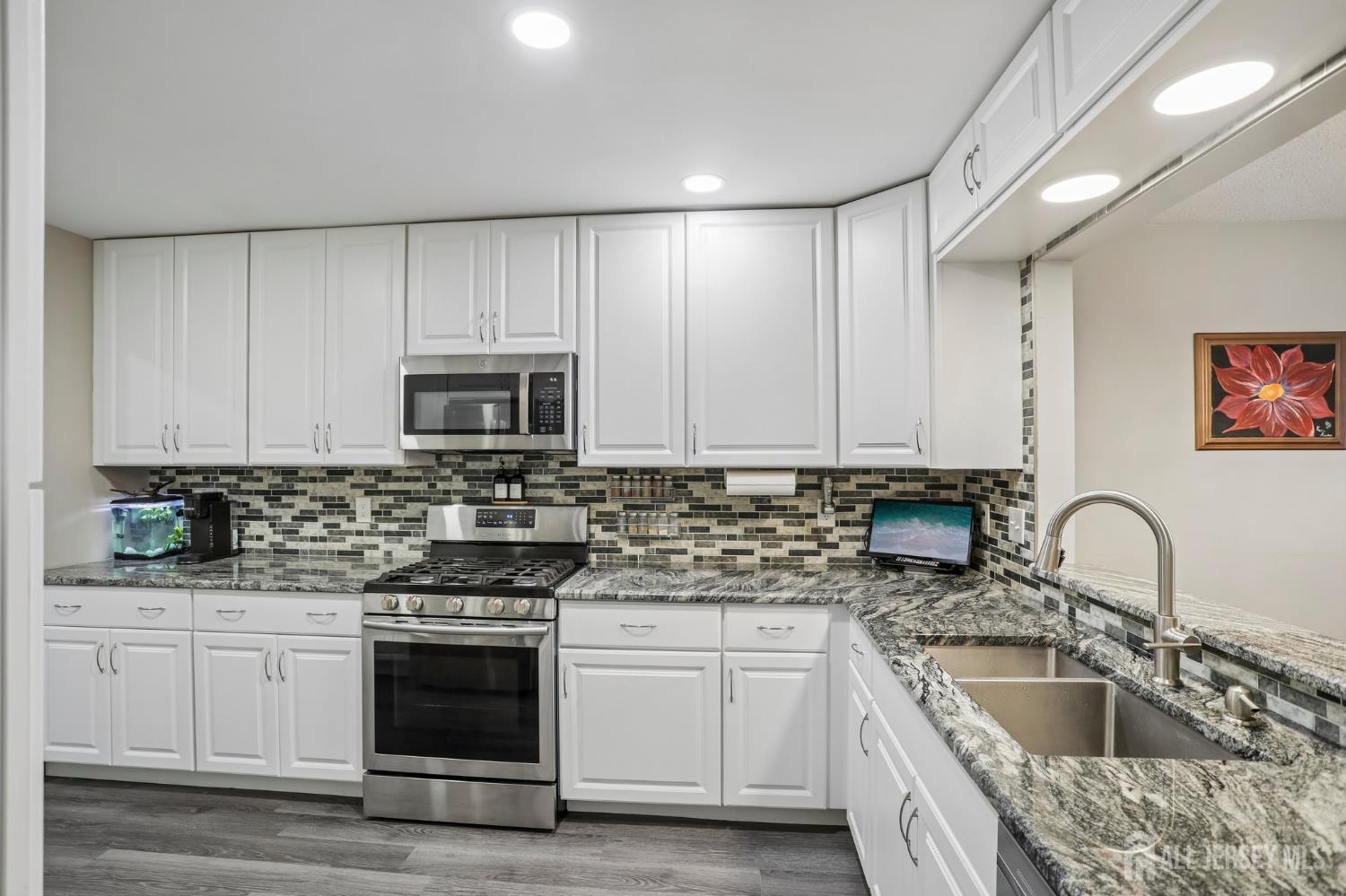 37 Upperbrook Court Sayreville NJ 08859