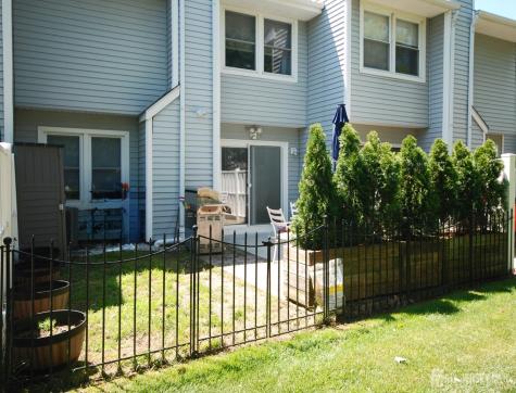 37 Upperbrook Court Sayreville NJ 08859