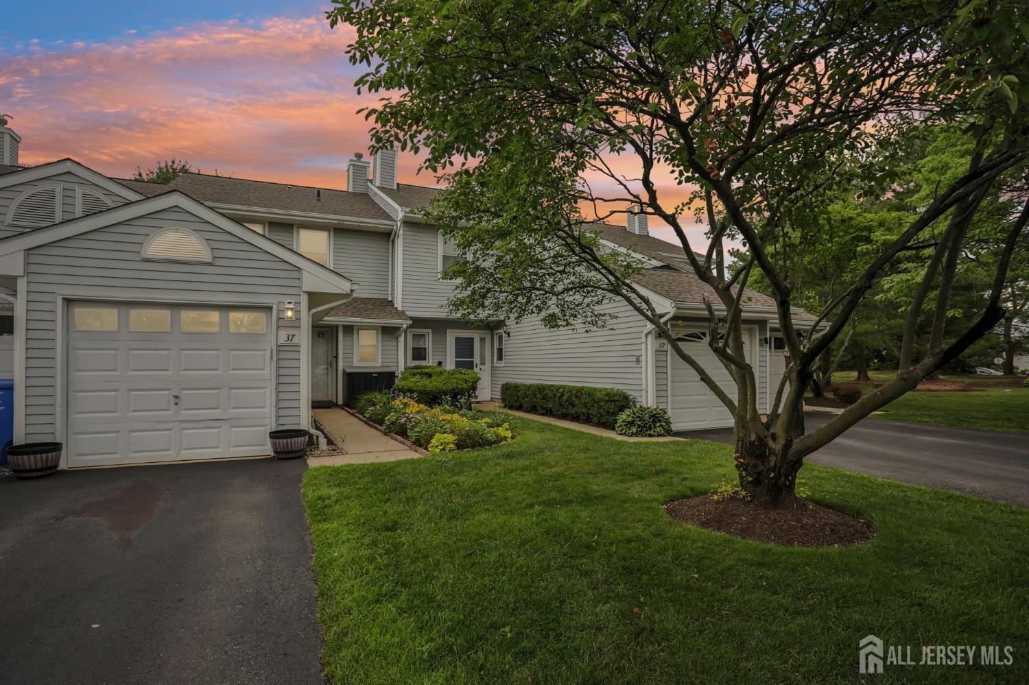 37 Upperbrook Court Sayreville NJ 08859