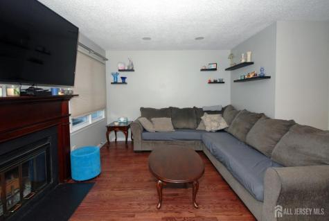 37 Upperbrook Court Sayreville NJ 08859