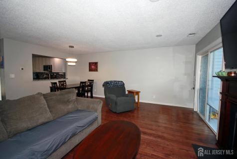 37 Upperbrook Court Sayreville NJ 08859
