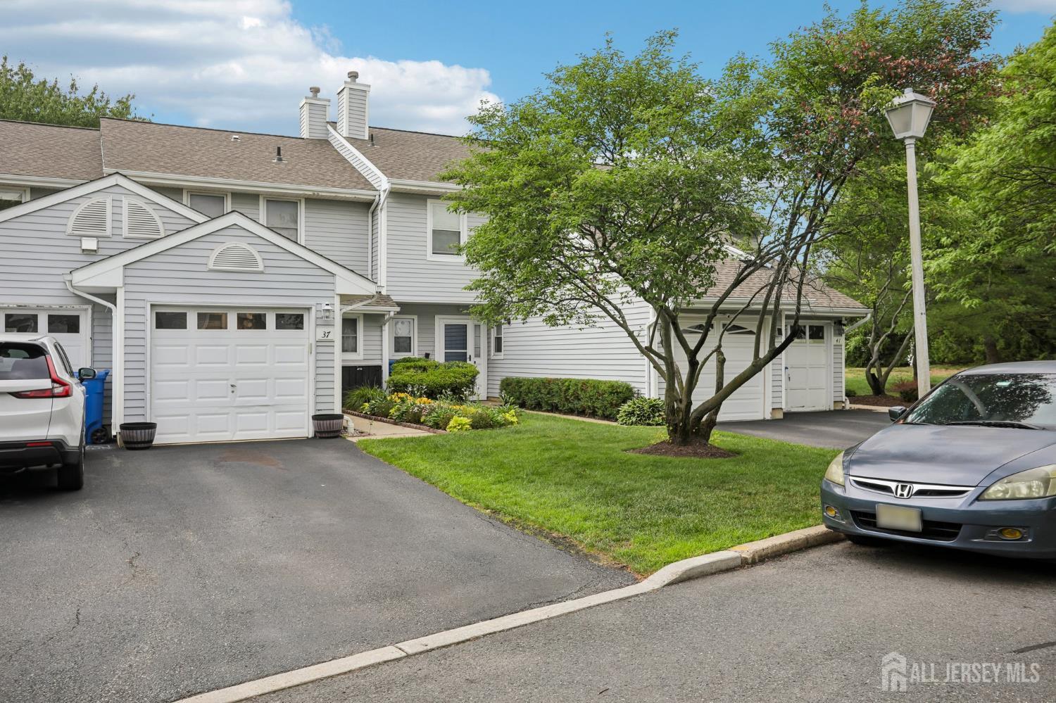 37 Upperbrook Court Sayreville NJ 08859