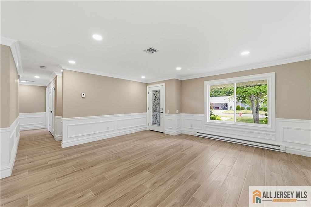 66 Essex Road Monroe NJ 08831