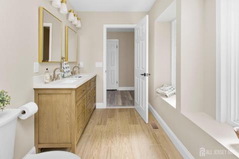 14 Dorchester Drive Monroe NJ 08831