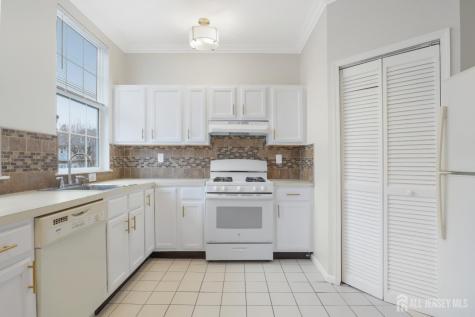 130 Remsen Avenue New Brunswick NJ 08901
