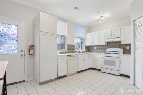 130 Remsen Avenue New Brunswick NJ 08901