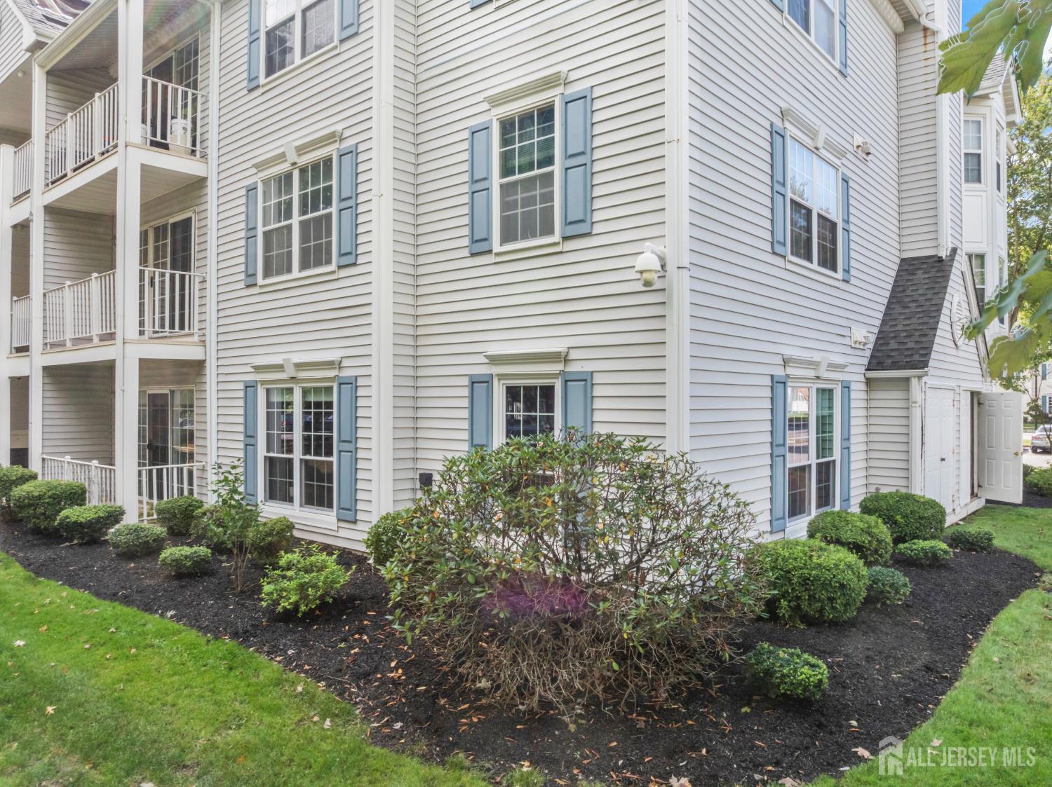 271 Kempsey Drive North Brunswick NJ 08902