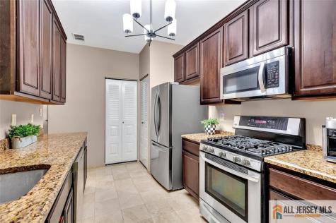 7041 Elm Court South Brunswick NJ 08852