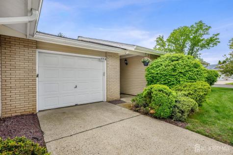 419-B Andover Drive Monroe NJ 08831