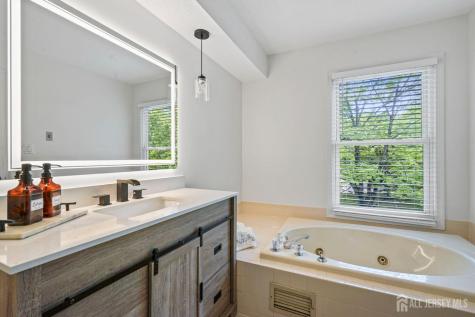 105 Lloyd Court East Brunswick NJ 08816